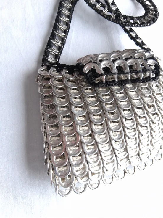 Handmade Pop-Tab Bag Silver Upcycled Soda Can Tabs Small - Picture 3 of 9